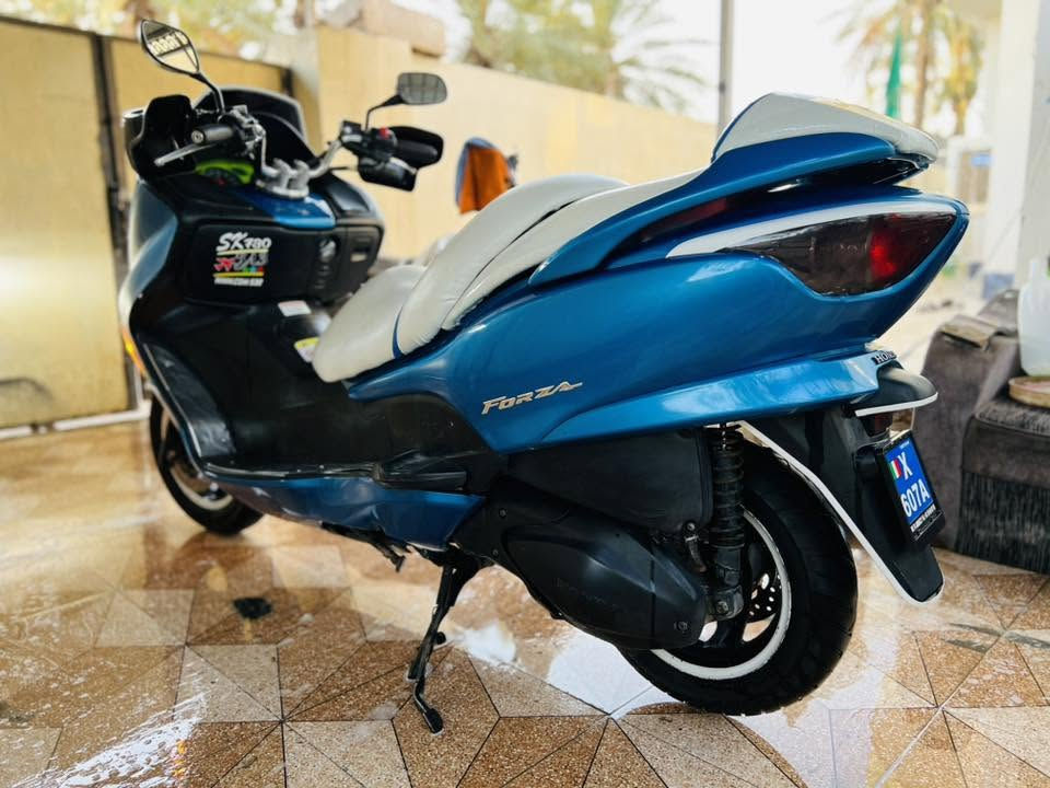 السلام عليكم 🫡 
للبيع او مراوس فورزه 0/9 كرستال لون بحري مميز ❤️‍🔥
شباب الدراجه على وضع الشركه رمبه ومابيها نقص برغي گير شغال كلجات جدد مكينه كفاله فيتبم ونوزل وبلك جدد شديتهن تايرات زوج جدد جويتر واحد ونص ثابت حماوه جوه النص ثابته بيها ورقه منفيس وورقه مكاتبه من الرمبه وبيها بصمتين شغالات وسويجين احتيااط كلهن موجودات ولدراجه نكره سلف منظومه زنون عالي ناصي شديتها ب100 الف بيها ضمان اشاير لد بكلايت كرستال دبل جكمجه كلوب جنطه سايد بريد كامله مكمله مابيها نقص ولا برغي رايدها بيع او مراوس سعرها (1150) مليون و150 الف وبيها مجال للشراي مكاني ديالى الخالص للاستفسار موجود واتساب وخاص ***********
