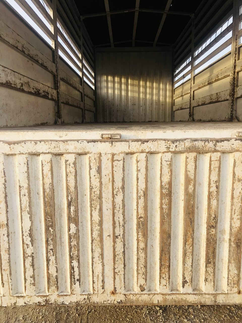 بدي البيع تفصال الجرف الطول 7و35ورتفاع 260ياخذ سبعات قفاص ***********
