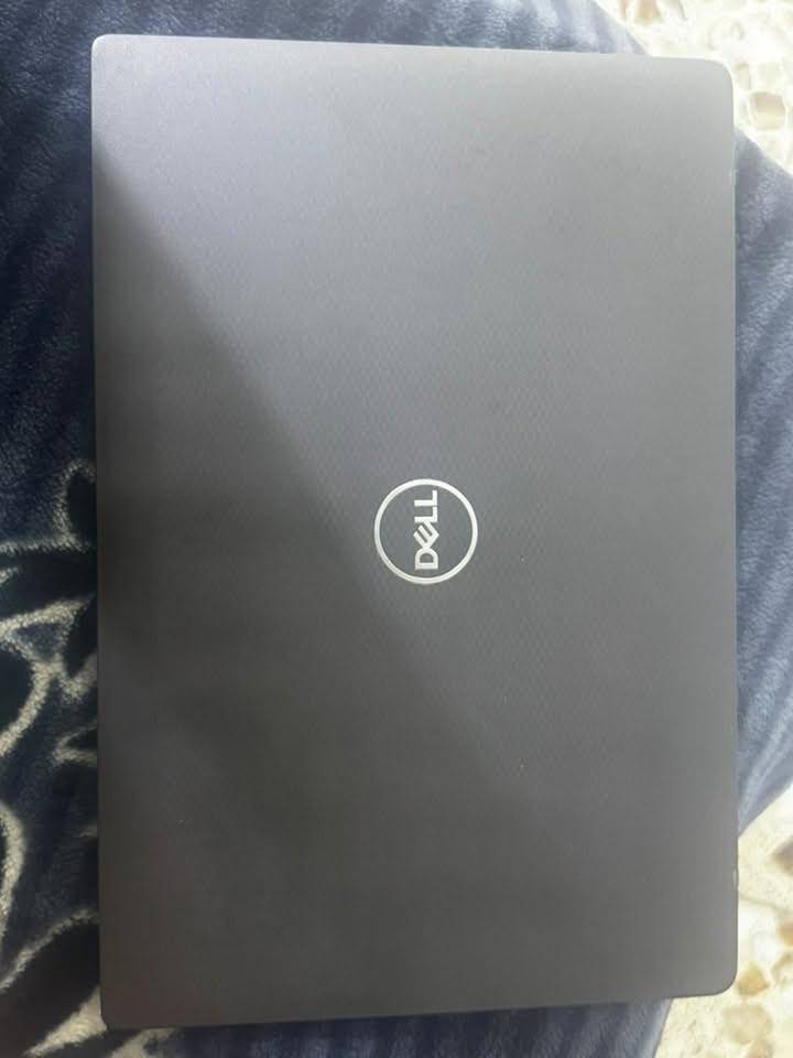 سلام عليكم DELL  i7 جيل 8 جديده بعدها كارتون وياها مواصفاتها كدامك سعرها 225 مكاني بغداد ***********
