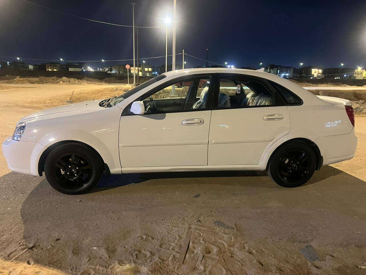 للبيع اوبتره 2011 سياره جاهزه علا اخر حبايه مكينه وكير جدد حداديه كلها جديده توه مسويها تخم تايره تبريد شغال مكفوله من الضربه والعيب الشرعي تحويل ثاني يوم السعر 73 وبيها مجال قليل 
***********
