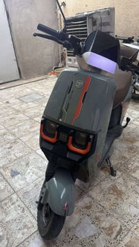 دراجه شحن (Rs)٦بطاريات نظيفه للبيع سعر 500 للتواصل 07727867247