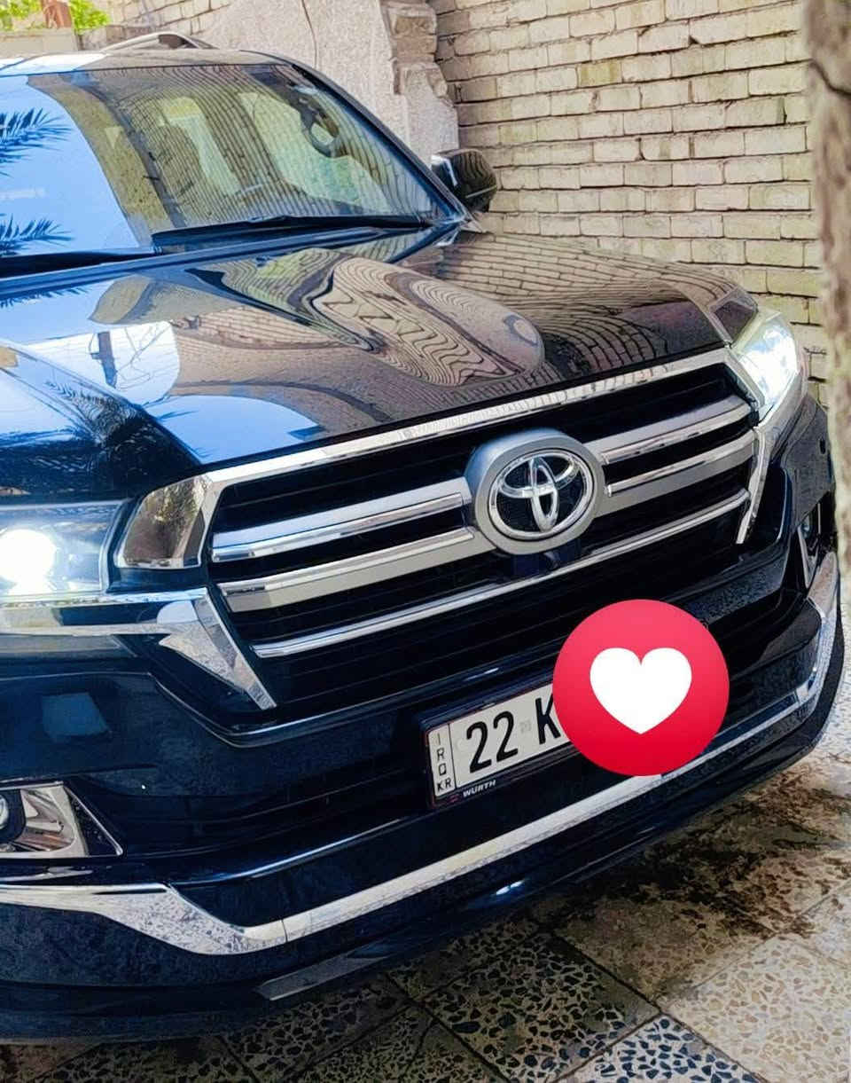 للبيع وبسعر مناسب
بدون تبديل وبدون صبغ سيارة جديدة 
لاندكروز 2020 
لون اسود 
حساس امامي خلفي
كشنات جلد 
تشغيل عن بعد
تحكم ستيرن جهتين 
كراسي كهرباء 3 دكم 
شاشات خلفيه وسماعات
لايت زنون 
شاشه حجم كبير
اشارات تتبعيه
لد امامي خلفي
تبريد 3 قطع 
غراضه كامله 
مري كهرباء 
جام اوتو 
ثلاجة وسطيه
فتحه سقف
تحكم تبريد خلفي

كامره خلفيه امامية وجوانب 360
ماشيه 75
رقم شمالي 
بسمي تحويل 
سيارة نضيفة جدا جدا جدا 

واتساب و اتصال وتدلل ‏‭***********
