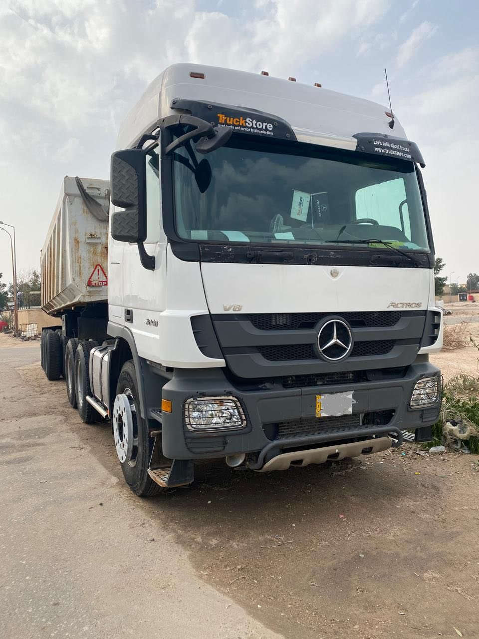 اكتروس فحل راس وعربانه موديل 2004 اصل لا معلايه ولا اي شي السيارة طخم تاير راس وعربانه جاهزه للعمل العربانه طخم ويلان وبراميك كلهم جدد توني شادهن رقم بصرة تحويل مشروع وطني الاستفسار الإتصال على الرقم ***********
