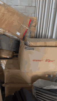 السلام عليكم
متوفر خشن مكس بحدود ال١،٦٠٠ كيلو سعر الكيلو ٤ الاف للراغبين بالشراء مراسله الخاص او الاتصال على الرقم ***********
