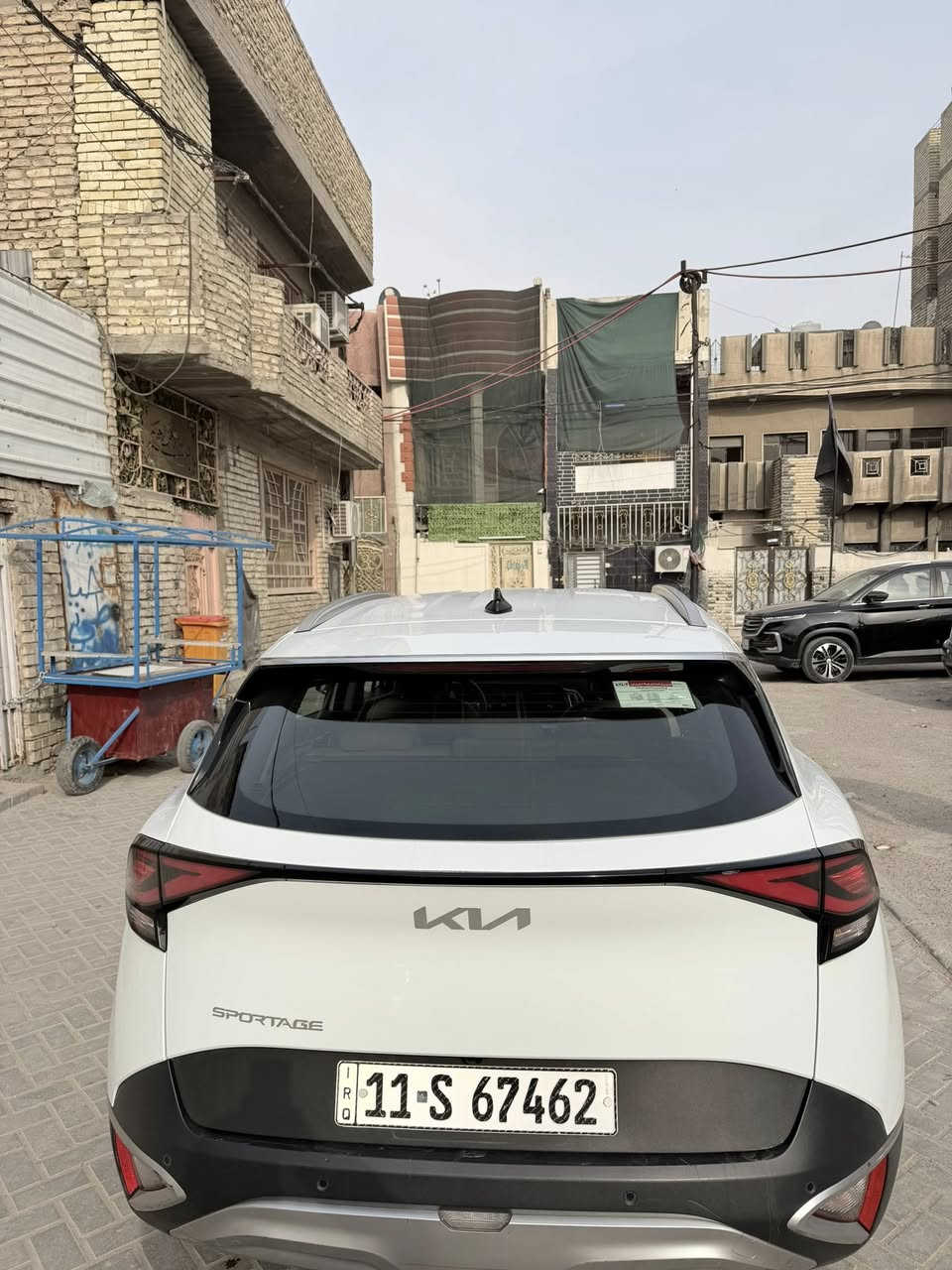 سلام عليكم سياره سبورتج 2022 سياره نضيفه مشايه ٥٠الف حقيقي سياره بيه باب صبغ بدون دواخل بيه طحه صغيره جدا على كد اضفر بل بنيد 
السعر١٩٨
رقم الهاتف ***********
