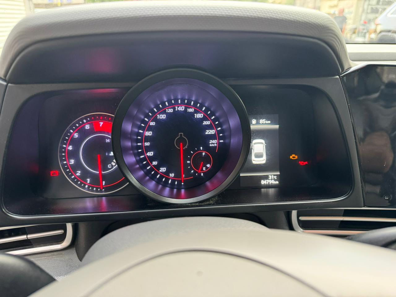 السلام عليكم ..
سيارة النترا للبيع .🚗
موديل /2022 خليجي 
لون / ابيض  🤍
مواصفات فول 1/1 
فتحة - شاشة بلوتوث - ستيرن تحكم - بصمة - حساسات امامية خلفية - ماشية 84 - نضيفة داخل خارج .🔥
مكينة كير خير من الله🕹️
تبريد + تدفئة  فول .
بيها فقط باب بيها بارد .
سيارة ما ناقصها شي 
رقم بغداد - تحويل ثاني يوم .
مكان سيارة بغداد الرصافة .🇮🇶
السعر 165 بي مجال بسيط .💵
للاتصال استفسار على الرقم ….📱
***********
