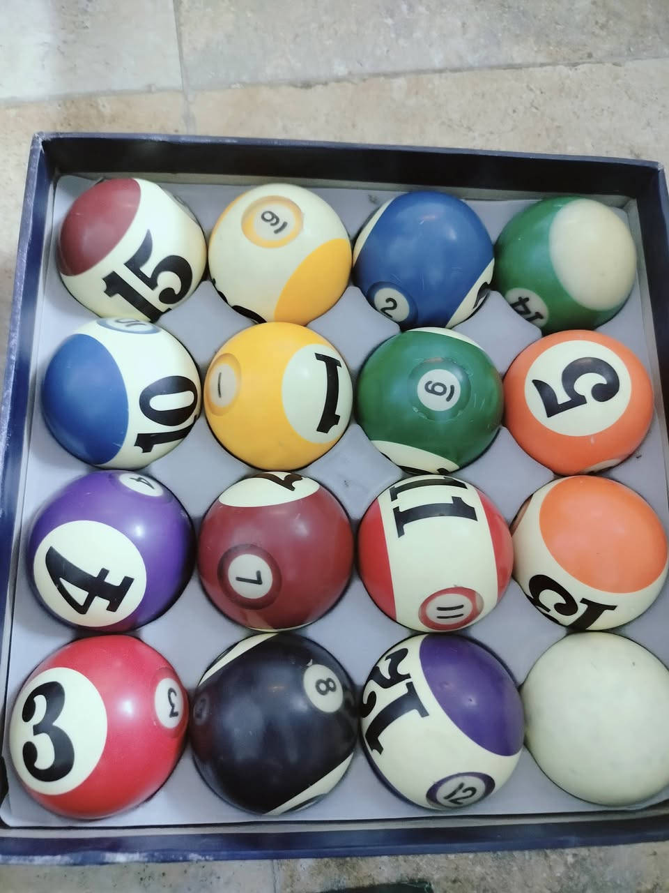 سلام عليكم شباب للبيع 3 سيت طوبات مال بليارد جدد اصليات سعر 90 الف 
مكاني بغداد حي العامل 

***********
