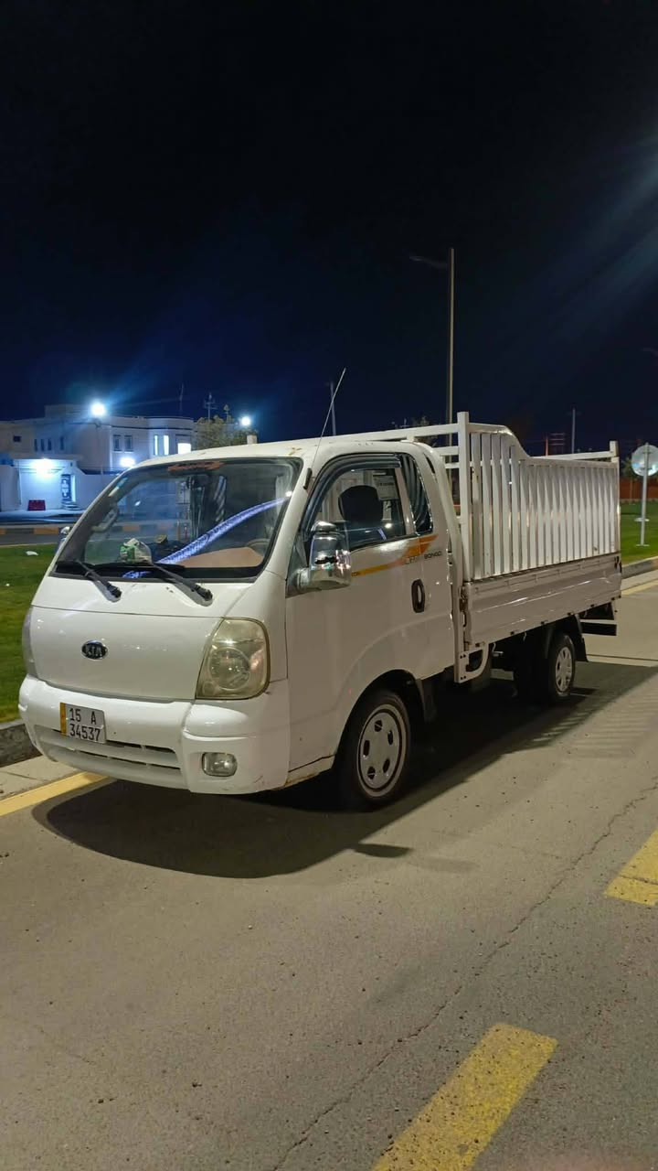 السلام عليكم
اخوان عندي كيا للبيع موديل 2010 رقم نكليزي انبار محرك وكير خير من الله تخم تاير حداديه جديد ولسياره بأسمي تحويل مباشر السعر 90 وبي مجال***********
