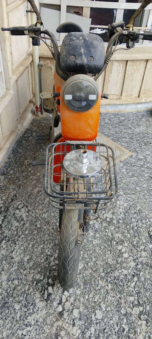 السلام عليكم دراجه شحن للبيع
واير السكليتر مكطوع مكاني بغداد السيديه 
***********⚡
قيمها واخذها 💯
