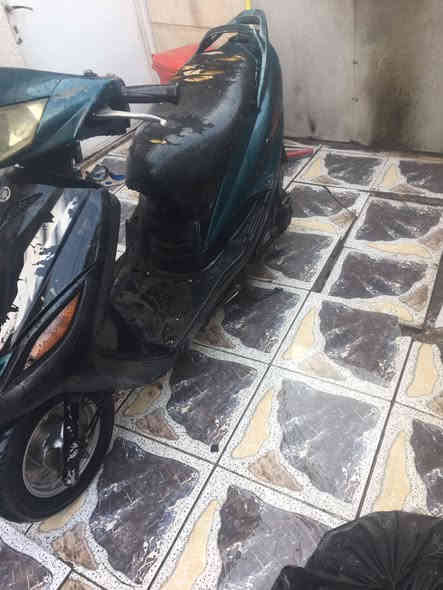 السلام عليكم دراجه يوماها ماكس ثعلب سرعه ١٤٠للبيع الدراجه نضيفه شلعه ومعدل فول مكينه ناعمه شغاله سلف وهندرنقصه باتري لاتنقيص ولانضوح ولاتبخير السعر ٢٥٠ قفل قفل الرقم *********** المكان حي الجهاد
