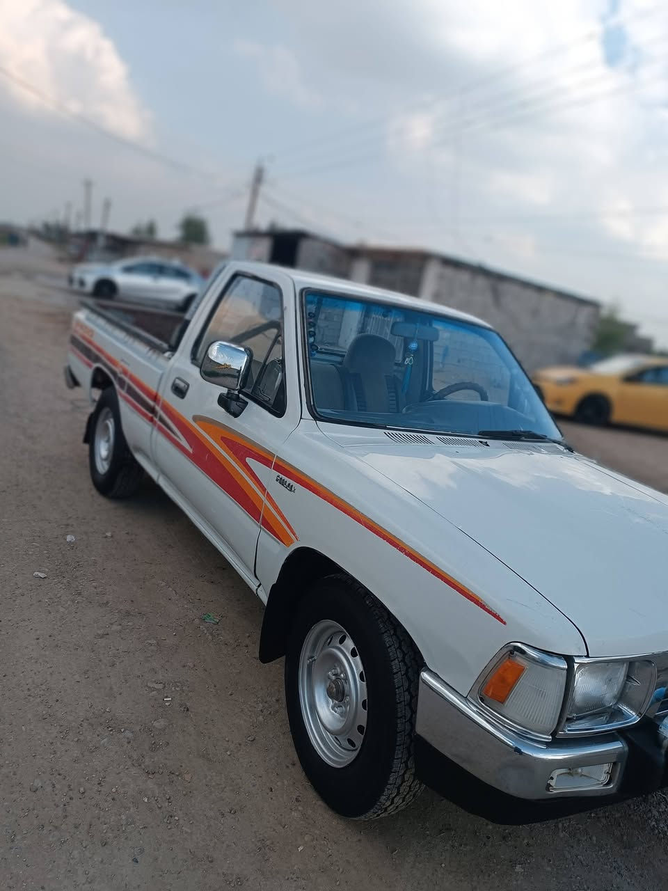 بيكم تيوتا 92 محرك كروسيده سياره جاهزه مكفوله من الصبغ سياره بلادية محرك وكير وصدر كله جاهز ارقام وهزه وسنويه جديد  لل2031 
السعر 55
المكان ابو غريب للاستفسار اتصال 
***********
***********
