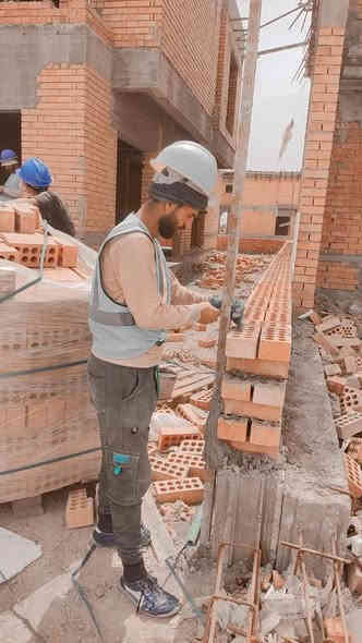 كادر بناء طابوك +بلوك +ثرمستون  العمل يكون بنظام القطعي او اليوميه ع الدبل دقه في العمل ونظافة وسرعة  
للاستفسار مراسه الصفحه او الاتصال ع الارقام التاليه
)/***********
