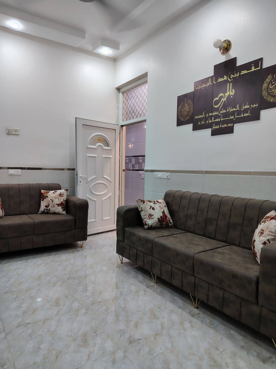 يالله اللهم صل وسلم على سيدنا محمد
دار للبيع بناء 2023 بهرز نهاية حي القادسية قرب مولد نزهان مساحة 100 متر 5 في 20 ***********

***********

السعر 66 وبي مجال
