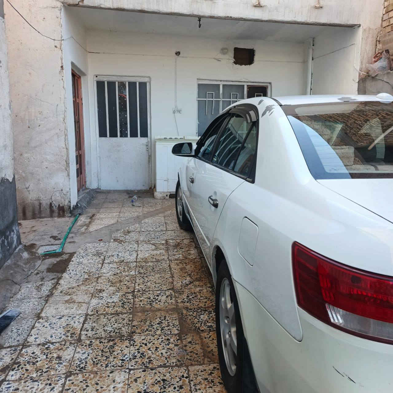 السلام عليكم للبيع سوناتا موديل 2008وارد امريكي ضرر فقط بنيد ودعاميه والباقي لاصبغ ولا ضربه رقم اربيل دولي مالكها يمي بنفس المنطقه تريد تحويل تريد وكاله مواصفات فتحه تحكم ستيرن شاشه السعر 105وبيها مجال قليل مكان السياره حله شارع 80قرب مدينة الالعاب للتفاصيل اكثر اتصل ***********
