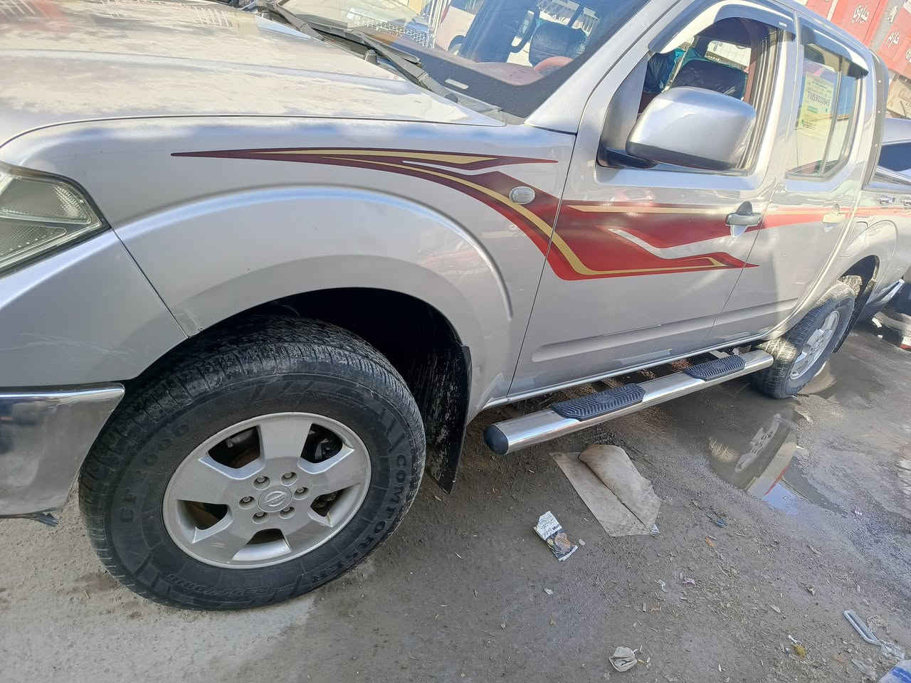 بيكب نيفارا
موديل 2009 مكفوله من الصبغ والضربه بيها بارد بسيط 

مكينه مفتوحه على أيدي كير جديد تبريد جديد صدر جديد 

تخم داير كهربائيات كلها شغاله لايت زنون 

باسمي رقم ديالى الدولي السعر 93ورقه بيها مجال موجوده في بغداد الرصافه ***********
