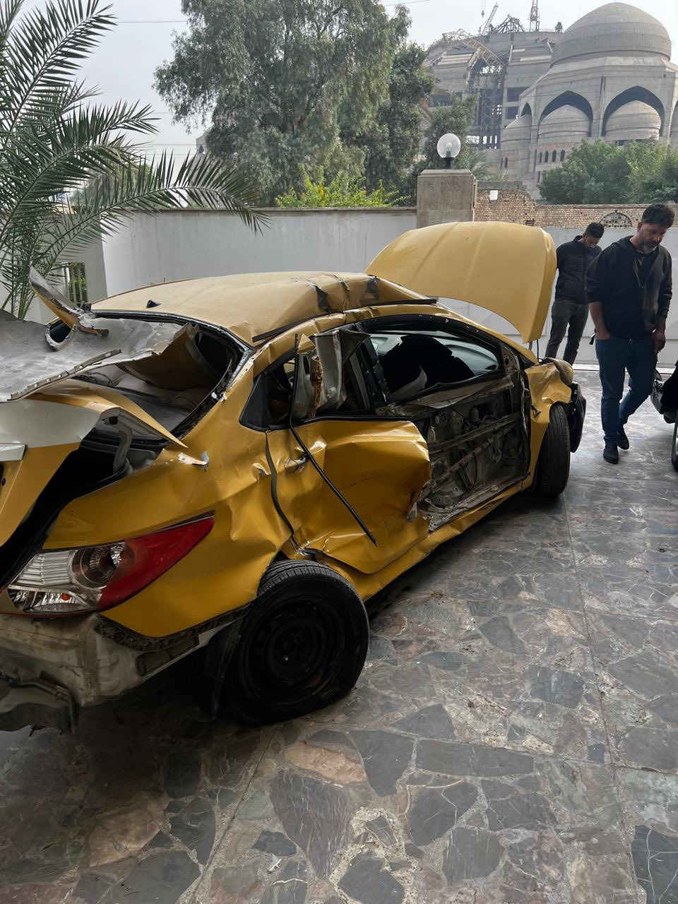 اكسنت موديل ٢٠١٥  للبيع على حادثه محرك وكير ما بيهن شي رقم بغداد انگليزي سنويه لحد ٢٩  تحويل مباشر مكاني بغداد حي العامل سعره ٣٦ $ رقم الهاتف 
***********
