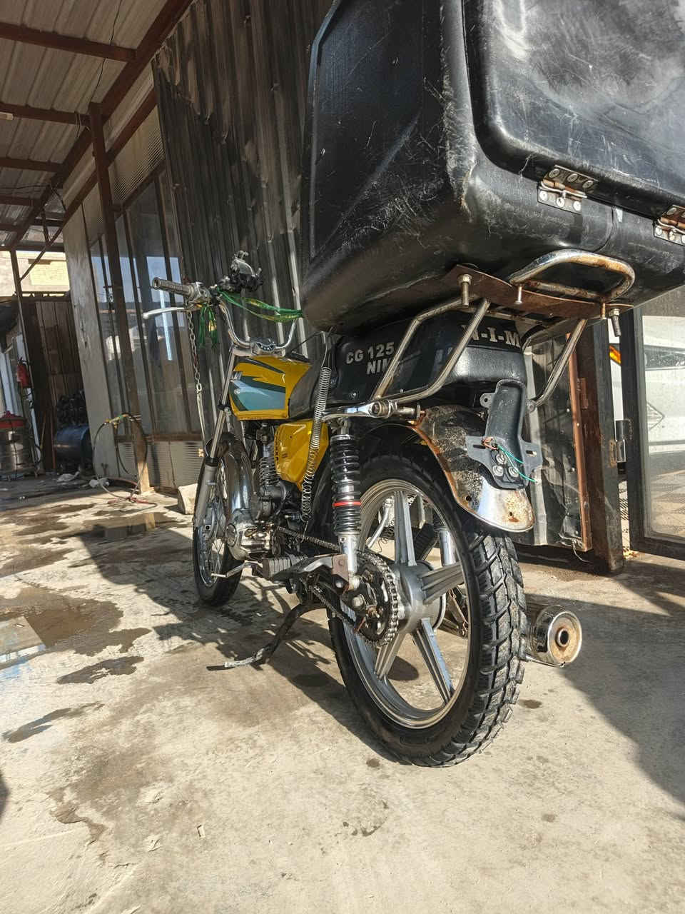 دراجة ناريه موديل 2022 /السعر 550الف وبيه مجال اوراقه اصوليه سبعه امكمركه كامله دراجه جاهزه للشغل اي نواقص مابيه ***********
