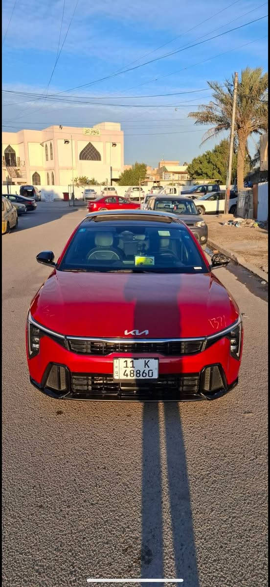 K4 كلين تايتل مابيها بس بارد صار بالنقل شويه 
السياره فول 1/1 
2.0 دوش
ماشيه 13500
شهداء سنه ونص يله تتحول
وكاله اسويلك بيها 
السعر 185 مرقم وكامل بغداد السياره مناقصها اي شي ويل 18
كير CVT 8 نمر 
مو 6 شون ex و lx 
تدفئه كشنات 
بانورما 
مثبت سرعه
رادار امامي خلفي
قياس سرعه الشارع 
تحديد مسار 
فوول للاخير 1/1
مرقم بغداد
السياره نظيفه للاخير 1/1 
داخل لونين وجلد ومخمل
رقم الشاصي 3KPFW4DE9SE064845
رقم ***********
واتساب موجود
