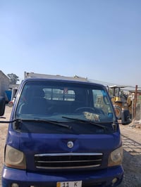 كيا حمل للبيع موديل 2003كامل رقم بغداد رقم شاصي شعار . السعر 70 استفسا...