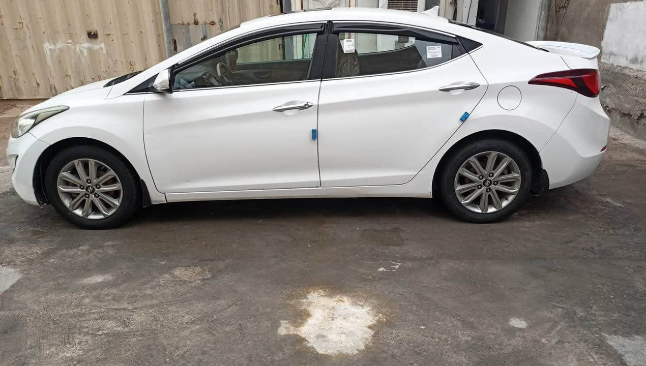 السلام عليكم...
النترا خليجي لون ابيض 2016  فول مواصفات عدا البصمة تحكمات ستيرن اشاير بالمري ، مري شفط ماشية 114 حقيقي ، خمسة ويل كب ، فتحة ، فقط بارد بالهلال مال الجاملغ الخلفي  
السعر128 ماسنجر ماعندي رقمي *********** البصرة, العراق
