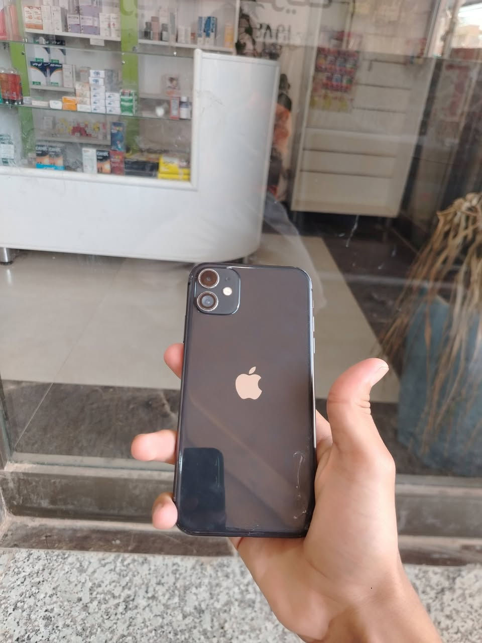 11عادي فول 🔥
فول مواصفات الجهاز بلادي
ممفتوح شرط
ذاكرة128
بطارية 87🔋 
استخدام فول
سعر185🔥🔥 

***********
