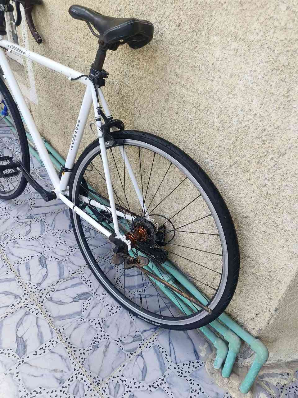 السلام عليكم
بايسكل رياضي كلش نظيف و  تايرات جديده كلشي بي شغال
مكاني حله
السعر 160 بي مجال الشراي يجي عل خاص


**إذا كنت صاحب هذا الإعلان وتريد حذفه لأي سبب، رجاءا أرسل رسالة إلى الدعم الفني**