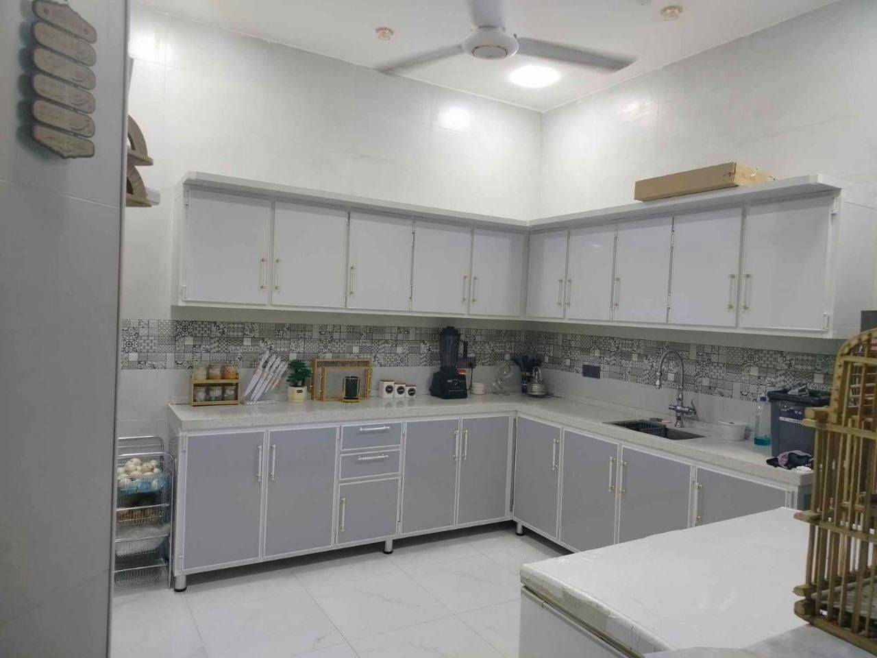 علق بكلمة ( تم ) على المنشور بالصفحة الرئيسية  لكي يصلك السعر 
لتصلك المزيد من العروض يرجى متابعة الصفحة 👆👆👆

للبيع مشتمل بالخاجية المعلمين
مساحة 100 م مربع  ركن على شارع 10م

طابقين بناء سنة  2024

الطابق الارضي :
غرفة نوم وصالة واستقبال ومطبخ وصحيات

 الطابق الاول :
غرفتين وصالة وصحيات مع سطح

مراوس بقطعة بالخاجية او عميشة او
 المخابرات 

📍📍  للاستفسار اكثر يرجى الاتصال على ارقام المكتب
            او التواصل عالخاص
         ☎️   ***********
         ☎️   *********** 

🌍  عنوان المكتب // كوت الخاجية شارع 40
       مقابل العزاوي للاجهزة الكهربائية
       مجاور صبحي ابو الفلافل 

📍📍 نستقبل كافة عروض البيع والشراء للدور والاراضي السكنية.
