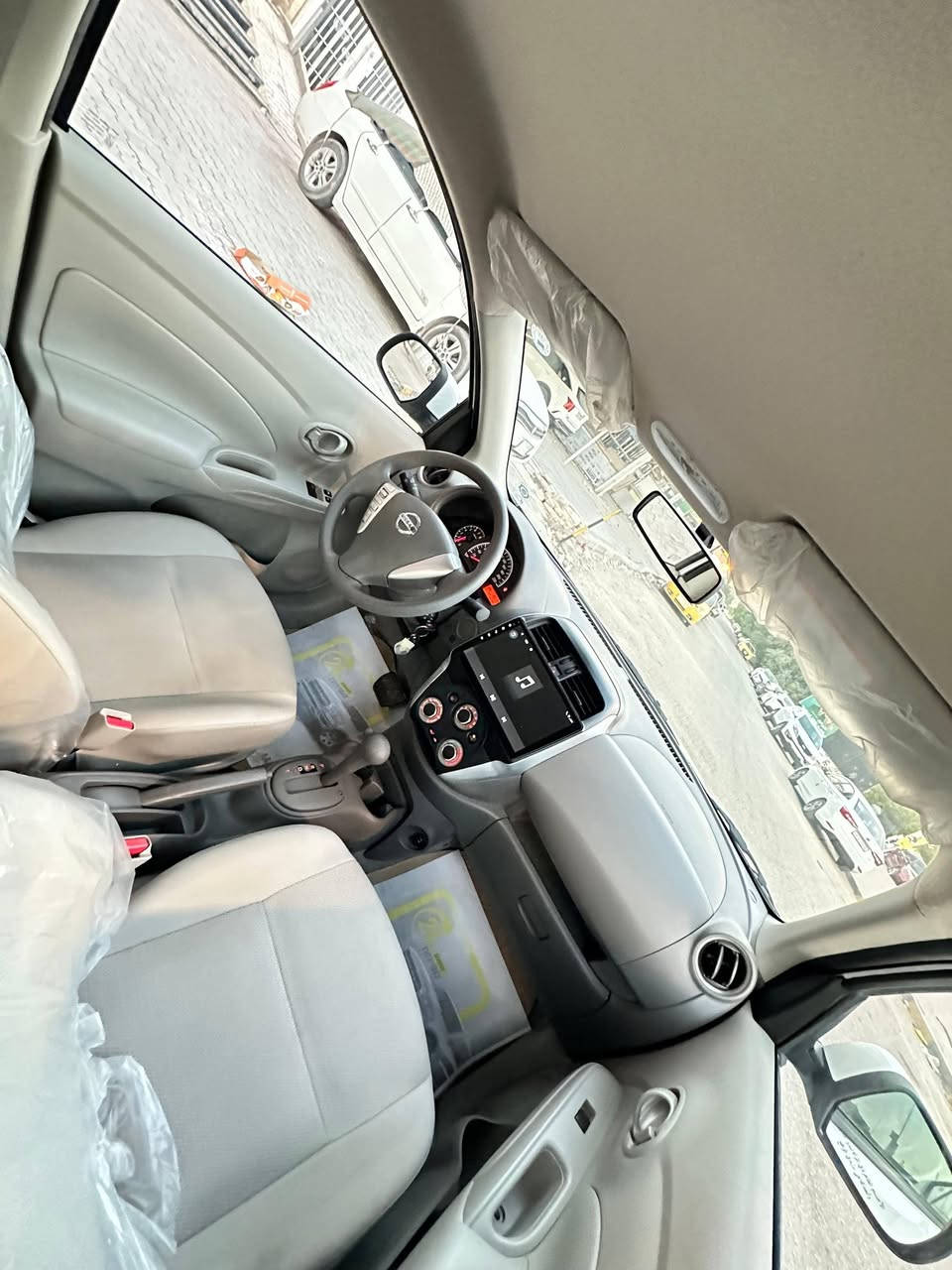 سلام عليكم  نيسان صني مديل 2022 ام بليت زركة السيارة باسم شركة تريد تحويل تريد وكالة سنويتها لل2028  بعدها مامنتهية السيارة وضع شركة السيارة كفالة عامة عدة فوك يدة البباب اصبعين صبغ بدون دواخل مواصفات سيارة تحكم استيرن شاشة ايباد بلاجكتور منضومة زنون اي بي اس مانع انزلاق اربع تجاوي موصفات نيسان معروفة كير مكينة وضع شركة تدفئة تبريد وضع شركة حدادية وضع شركة تايرات وضع شركة سيارة حلوة بمعنى الكلمة بالعافية للياخذها السعر 107 وبيها مجال مكان سيارة نجف الستفسار والاتصال ع رقم ***********
