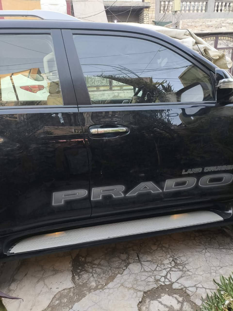 للبيع مكلف بالنشر
نوع برادو موديل 14 لون اسود 
فول المواصفات مكفولة من الصبغ والبارد 
رقمها بغداد محرك  6 سلندر  هزة ورقم جديد  السعر. 330  $   دولار  بصمة وتشغيل عن بعد.  نوع. Vx   أعلى فئة
للتواصل عبر هذا الرقم فقط 
***********
