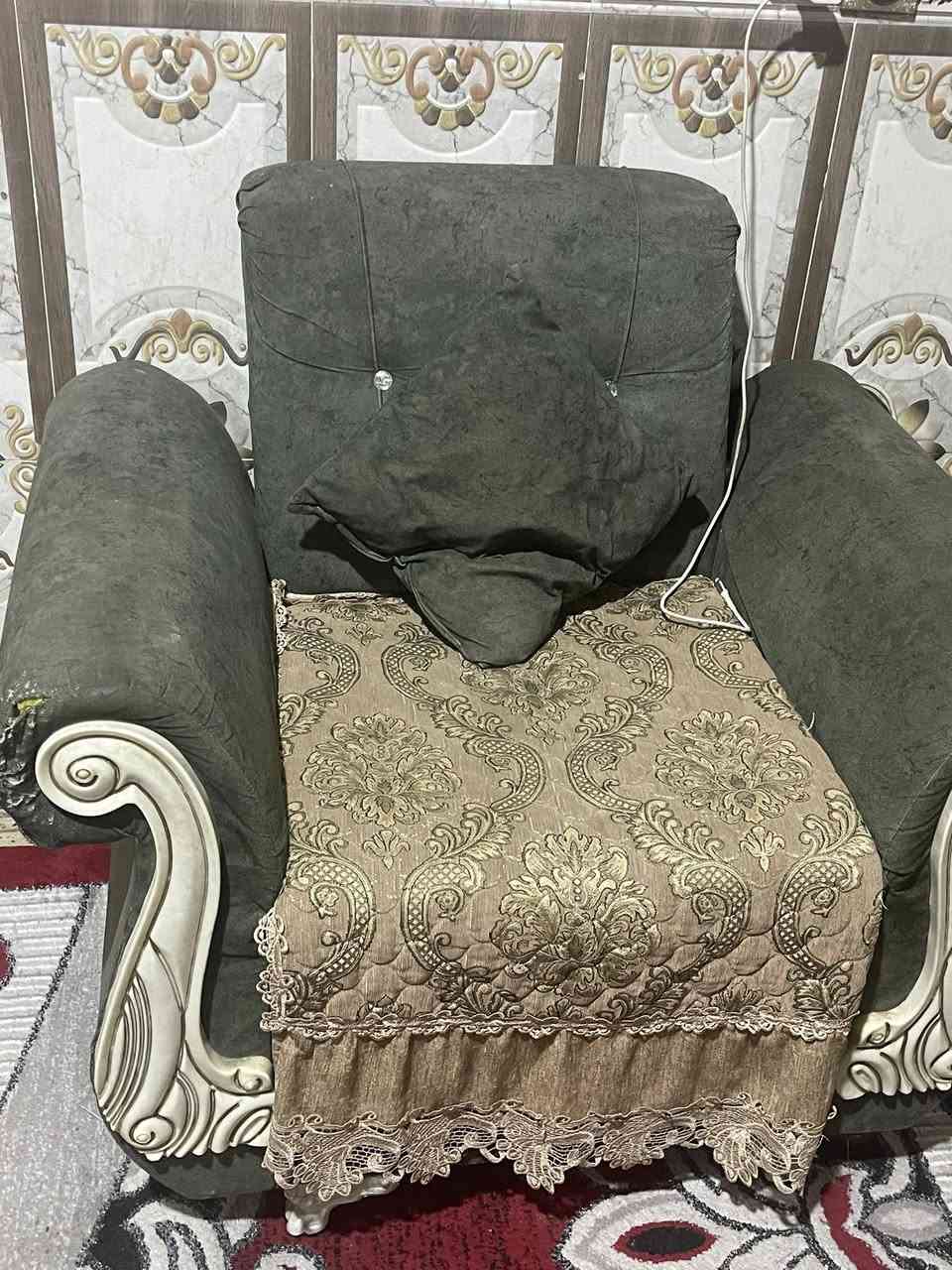 مرحبا هذني كلهن للبيع التخم ب٢٠٠ نظيف ومابي كسر والساحبة ب١٠٠ البراد ب٧٥ والقطعة كبيرة كلش وثكيلة ب١٥٠ 
وميز بلازما كزاز عندي ب٦٠ وقطعة احمر  ماعرف القياس وكاونتر  عنواني خاجية اليريدهم يراسلني


**إذا كنت صاحب هذا الإعلان وتريد حذفه لأي سبب، رجاءا أرسل رسالة إلى الدعم الفني**