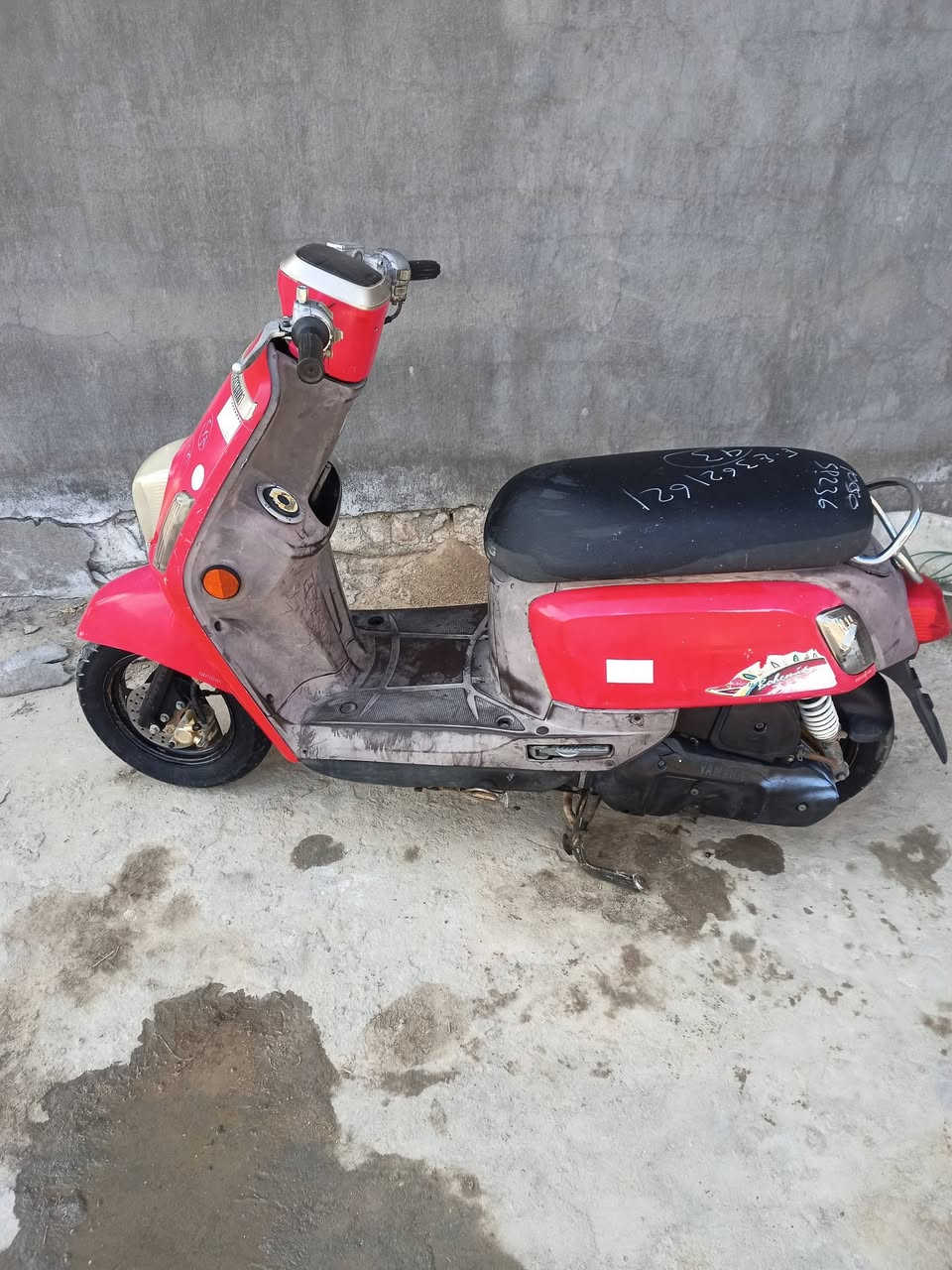 السلام عليكم
للبيع بوليس مصطره موديل2013 الدراجه بلاديه من الطول للطول وكلشي بيها شغال  ختم واحد ويه المكينه نكره سلف بكل وقت مكينه خرسه شلعه معدل خير من الله السعر 875 وبيها مجال قليل مكاني مسيب 

للاستفسار***********
