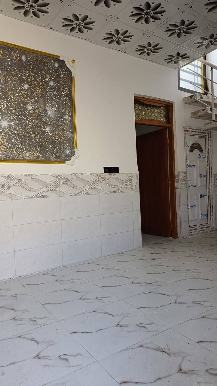 سلام عليكم  50 متر للبيع بناء بلوك وعكاده تجعيب طابوك سقوف ثانويه ارضيه بورسلين يحتوي على غرفه او صاله وصحيات  ومطبخ  شارع المطار بشارع علكم بشارع حاتم الخير نهايت المقرنص بل بدايه


**إذا كنت صاحب هذا الإعلان وتريد حذفه لأي سبب، رجاءا أرسل رسالة إلى الدعم الفني**