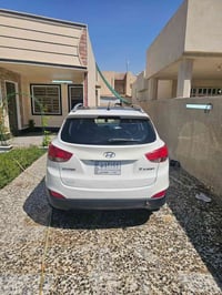 توسان • ٢٠١١ • محرك ٢٠٠٠