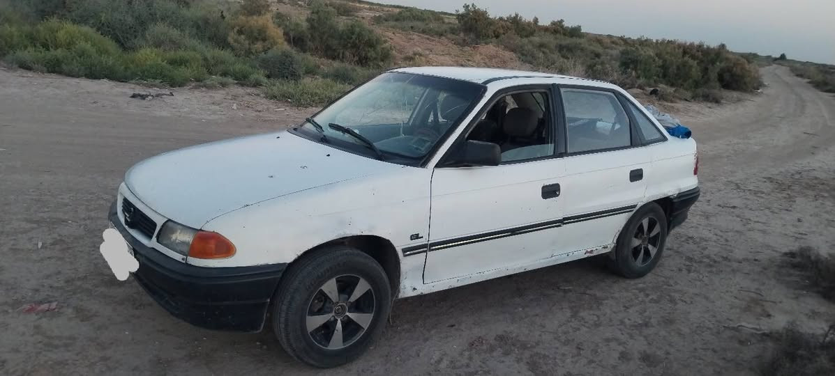 السلام عليكم
اوبل استرا
موديل 93سنويه وارقام وهزه
جديده رقم واسط
عنوان واسط النعمانيه السعر
28 للاستفسار الاتصال ***********

