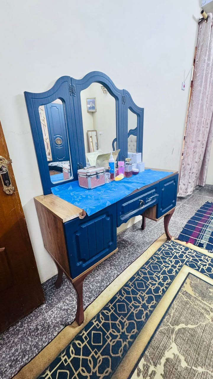 السلام عليكم 
غرفة تركي للبيع ٧ قطع ضررها المرآه فقط مكسورة الخشبه موجوده ناقصها مرايه للكنتور فقط 
والمجرات محتاجات براغي رتوش بسيط 
سعرها ٣٥٠ 
مكاني كربلاء المعملجي Singapore


**إذا كنت صاحب هذا الإعلان وتريد حذفه لأي سبب، رجاءا أرسل رسالة إلى الدعم الفني**