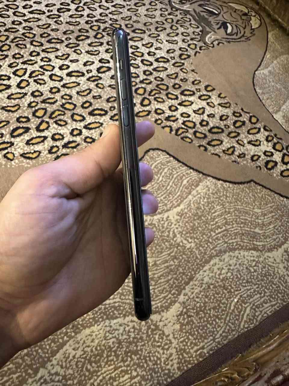 السلام عليكم
ايفون 11 برو ماكس لون زيتوني الجهاز نظيف وممبدل بي شي على البلاد تجي تاخذه من البيت 
بطاريه  72 
ذاكره 64

السعر 290

مكاني بغداد السيديه

***********
