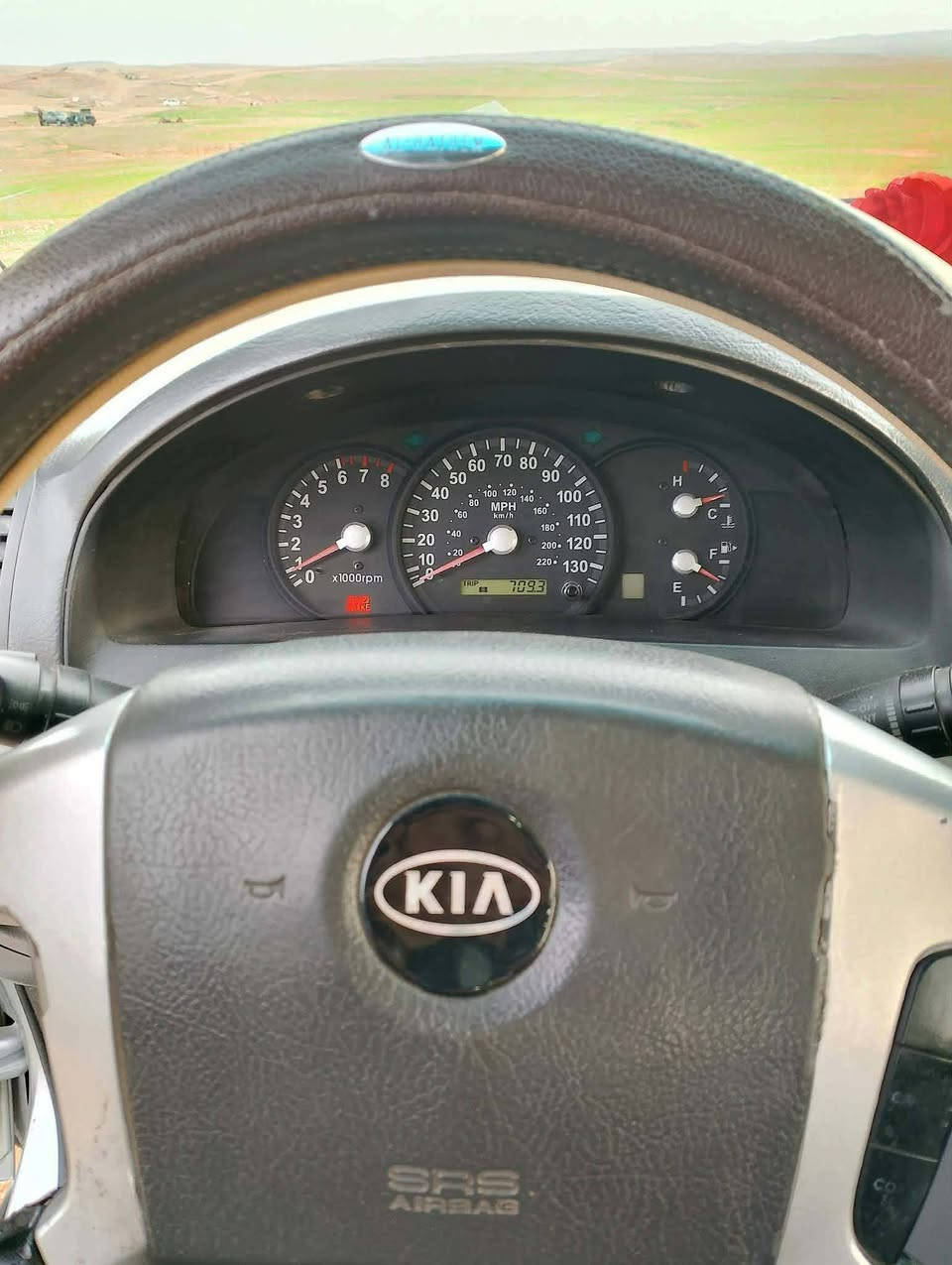 ✨ وصلت حديثاً إلى مكتب رهف 
خلينا نقدم لكم عرضنا المميز لهذا اليوم! 🚘💨
​📋 تفاصيل السيارة:
🔹 السيار 🚗 سورينتو
🔹 الموديل: 2005
🔹 الوارد:  امريكي
🔹 ناقل ⚙️شرط
🔹 المحرك:   شرط.    6سلندر 3500       🛠✅
🔹 الرقم:  دهوك  شرط تحويل 
🔹 الضرر ( 3 قطع صبغ.   فول مواصفات مثبت  سرعه تبريد شغال  طخم تواير جدد  
​💸 السعر. 73 وبيها مجال.     
​📍 موقعنا:
الموصل - حي الزنجلي - قرب مول دريم 📍🏢
​⏰ أوقات العمل:
من الساعة 09:00 صباحاً وحتى 10:00 مساءً 🕘🌙
​📞 للتواصل والاستفسار:
يسعدنا استقبال اتصالاتكم المباشرة خلال ساعات العمل:
📲 ***********
📲 ***********
​🌟 مكتب رهف.. اختياركم الأمثل لسيارة العمر! 🌟
