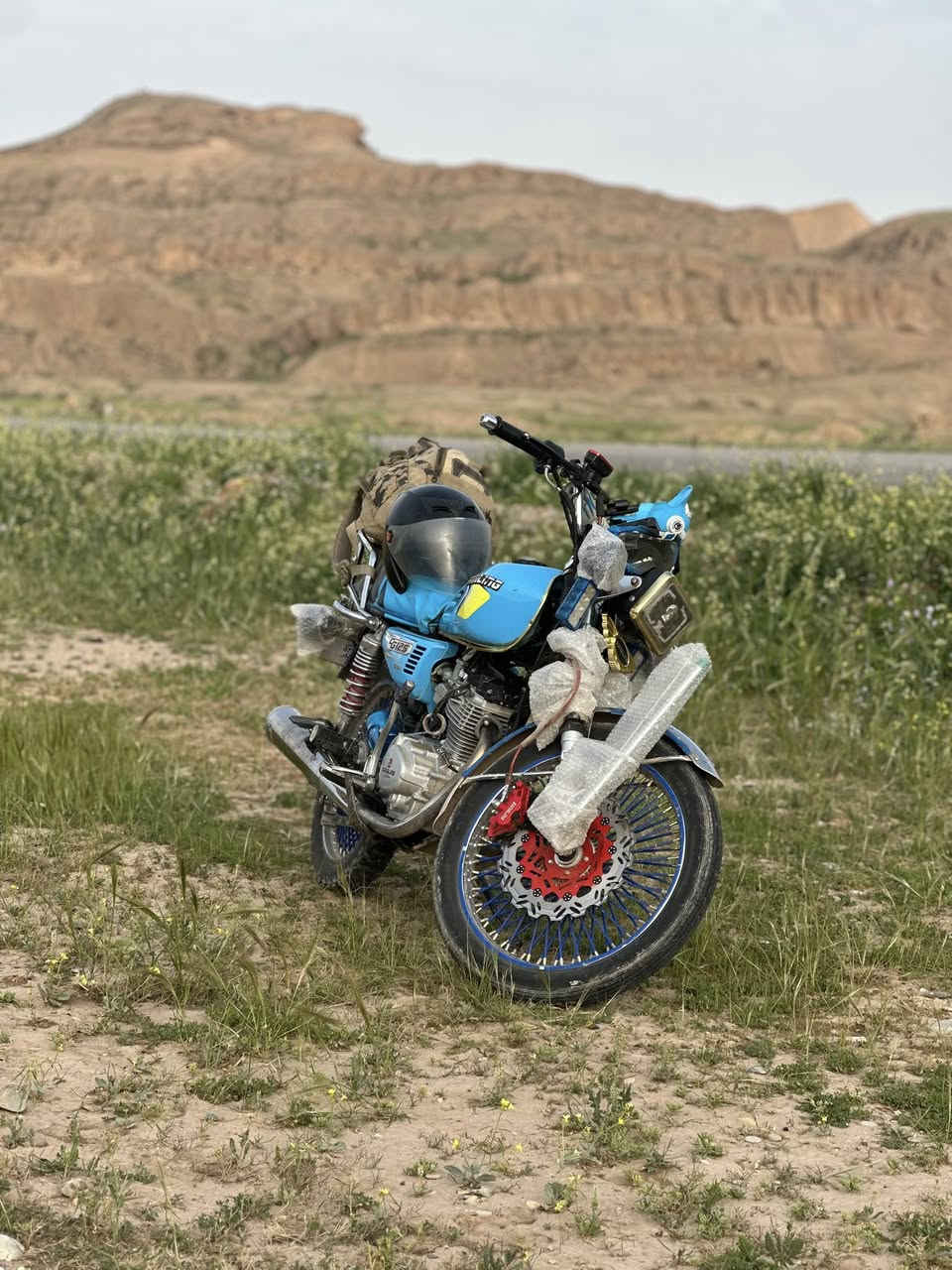 سلام عليكم دراجه تايكر2025كفاله مابيه نقص اوراق كامله السعر 600 مكاني ديالى بعقوبه ***********
