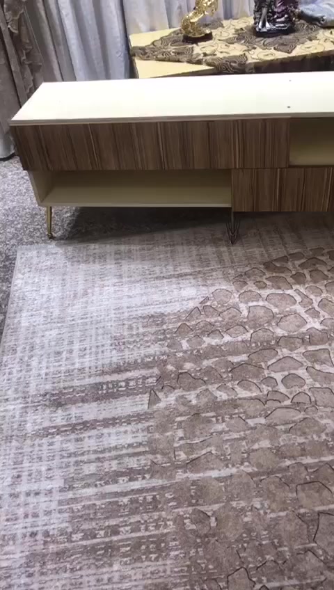 للبيع با 35 المكان المعالف *********** مع رفوف عدد 2
