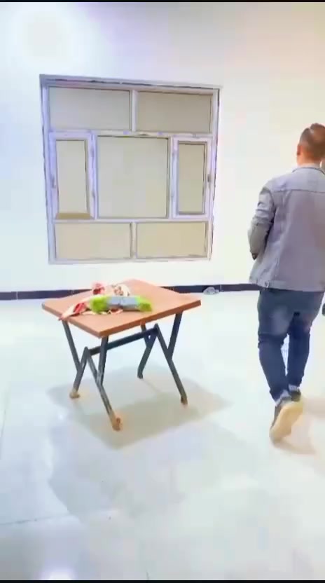 ابواب شبابيك جميع مايخص الألمنيوم مع ضمان العمل ***********فهد
