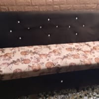 ٧ مقاعد • نظيف • ايد كرسي تالف