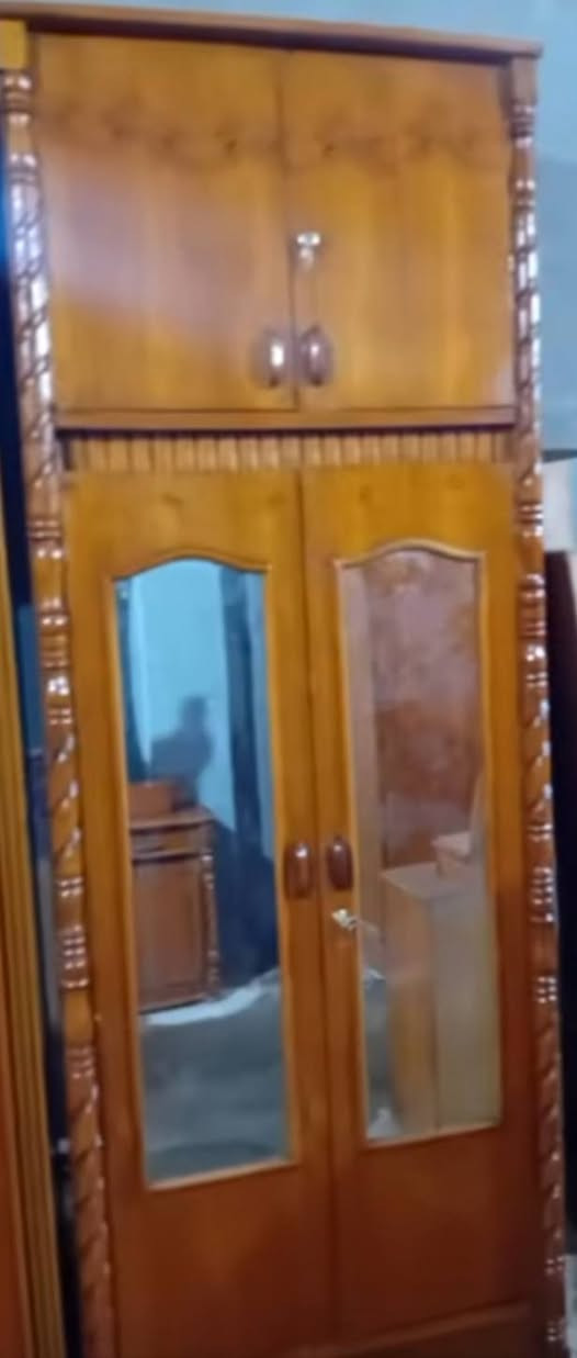 السلام عليكم غرفه  نجاره عراقيه مابيه ضرر 800
ديوان 11نفر250
بابل الحمزه الغربي 
***********
