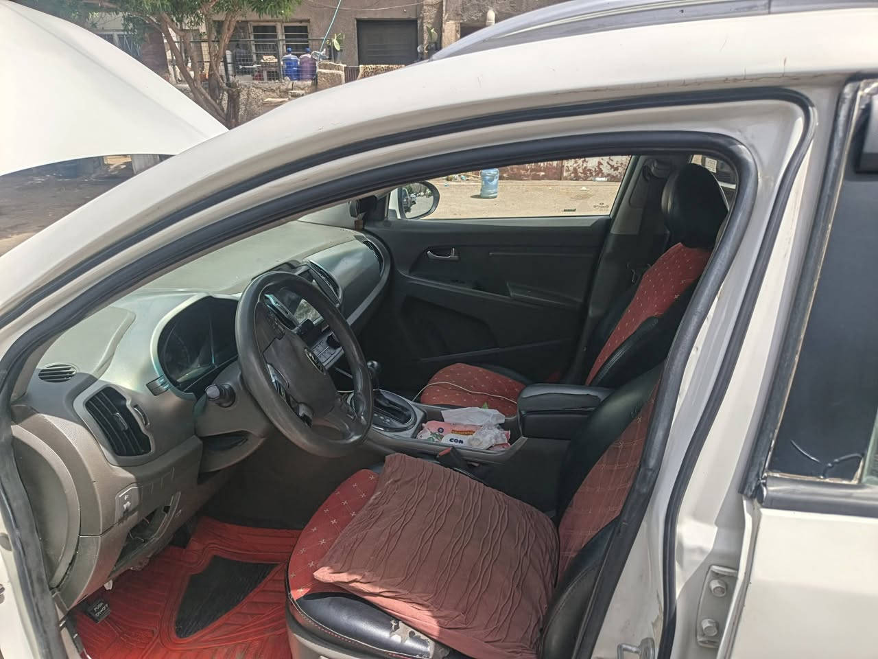 متاح بيع فقط سبورتج١٤ خليجي مكينه ٢٠٠٠ دوش جفيه جانبية خفيفة جدا جدا ومصلحه وجاهزه من كل شيء بغداد بسم زوجتي سعر١١٠بغداد اعظميه نقال ***********
