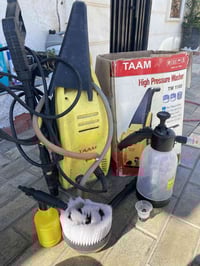 غسالة ملابس • نظيفة • مع ملحقات