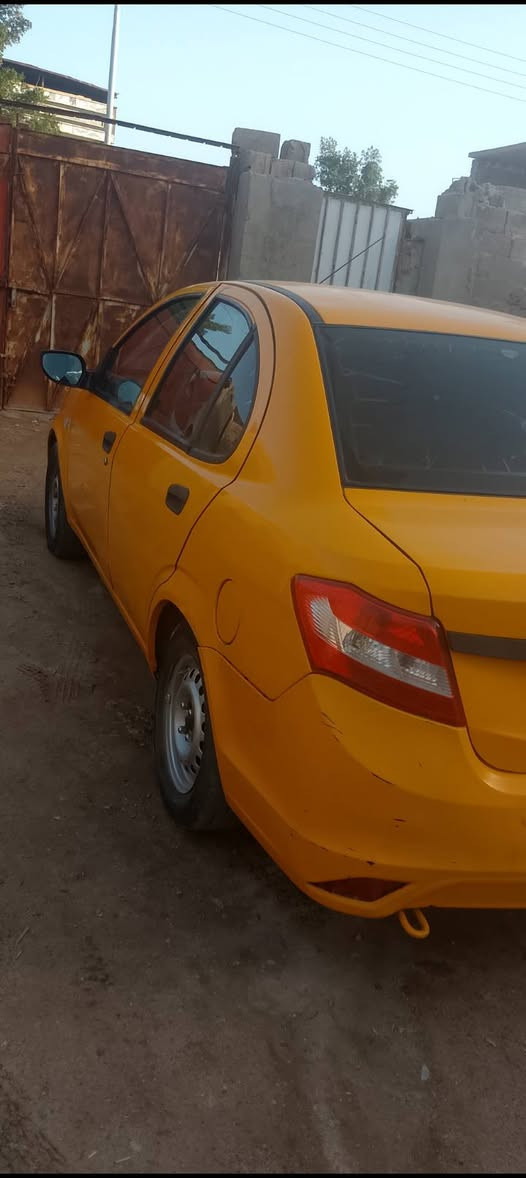 السلام عليكم ساينا موديل 2018 سياره كفاله عامه لاضربه ولا صبغ ولا تبديل مكينه كير  حداديه تخم تاير تدفئه تبريد ترايك لااربيل سياره ماناقصها برغي السعر 40 عليها هيئه 350 ينزلن من السعر غرامات مصغره بأسم شركة ابن البلد يعني شوكت مايعجبك تحول براحتك مكاني بصره شارع كوت ثويني مقابل صناعية حمدان وهذا رقمي ***********
