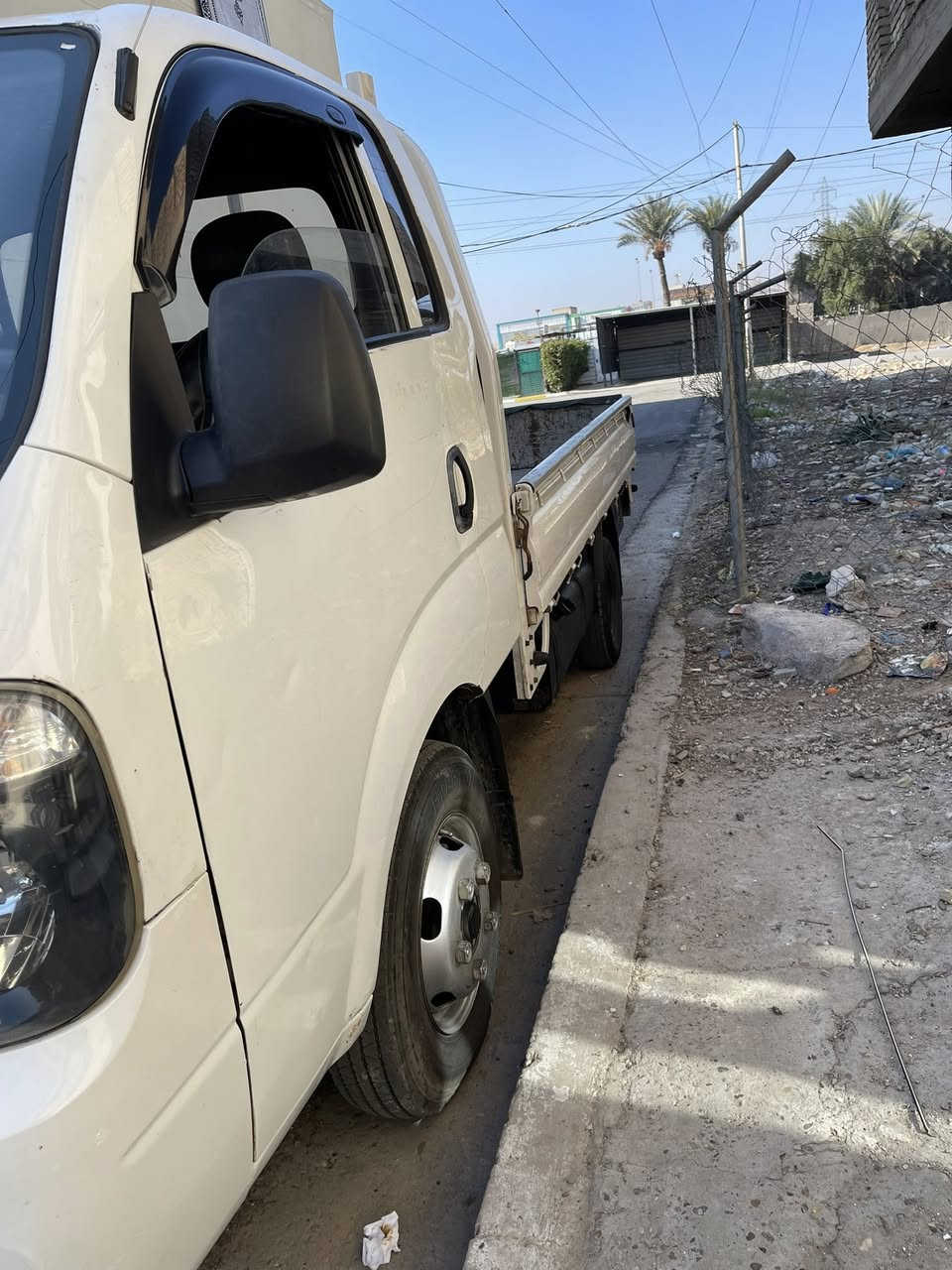 كيا فحل مفتوح موديل 2015 رقم واسط مكان بغداد سياره حلوه مراوس بكيا فحل مسكر فقط ***********
