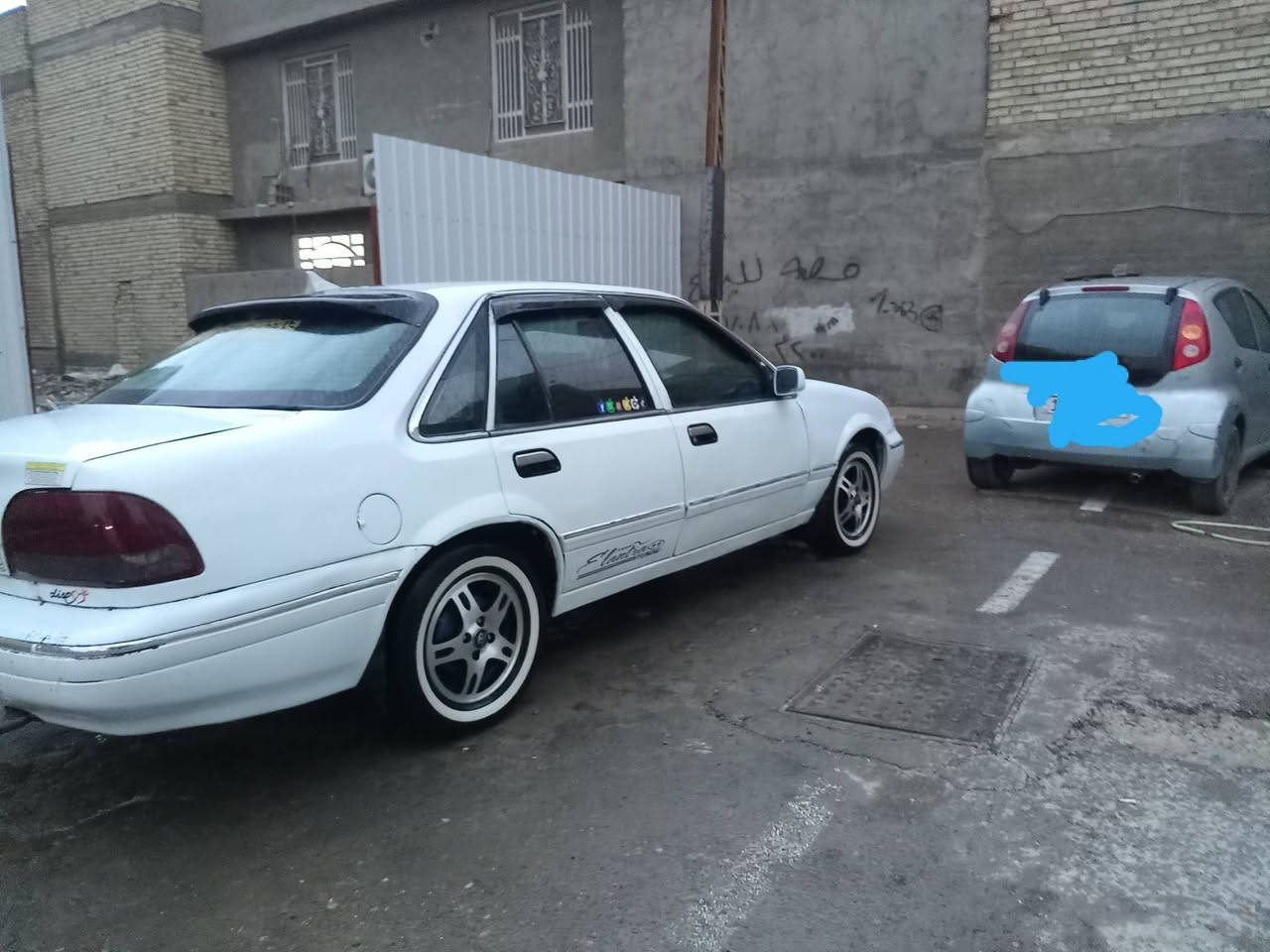 السلام عليكم شباب كل عام وانتم بالف خير وصحة وسلامة يا رب العالمين للبيع دايو برنس فراشة رقم بغداد انكليزي موديل ١٩٩٦ سياره نضيفه جدا مصبوغه محرك كير نضيف جدآ صدر أمامي خلفي جديد نضيف جدآ تبريد شغال كهربائيات تخم تاير جديد خط أبيض ويل كب جديد سنتر لوك شغال كهربائيات كله شغاله دوشمه عام بطاين نضيفه والسياره نضيفه نصبه فول والصور تحكم السعر المطلوب ٤٢ ورقه وبي مجال للاتصال *********** مكاني بغداد شرط التحويل بيع فقط
