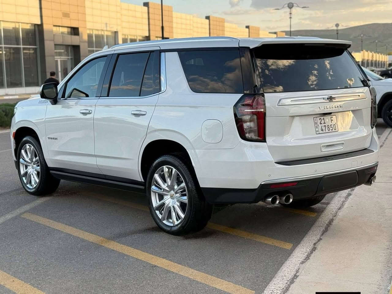 تاهو موديل امريكي  2022 رقم سليمانية رقم سنوية كله جديد باسمي ماشية 25 ميل السيارة كلين مواصفات هاي كانتري أعلى مواصفات بلتاهو يعني فول فول مواصفات الجامات مضللة  مواصفات كاديلاك سعرها 570 وبيها مجال ***********
