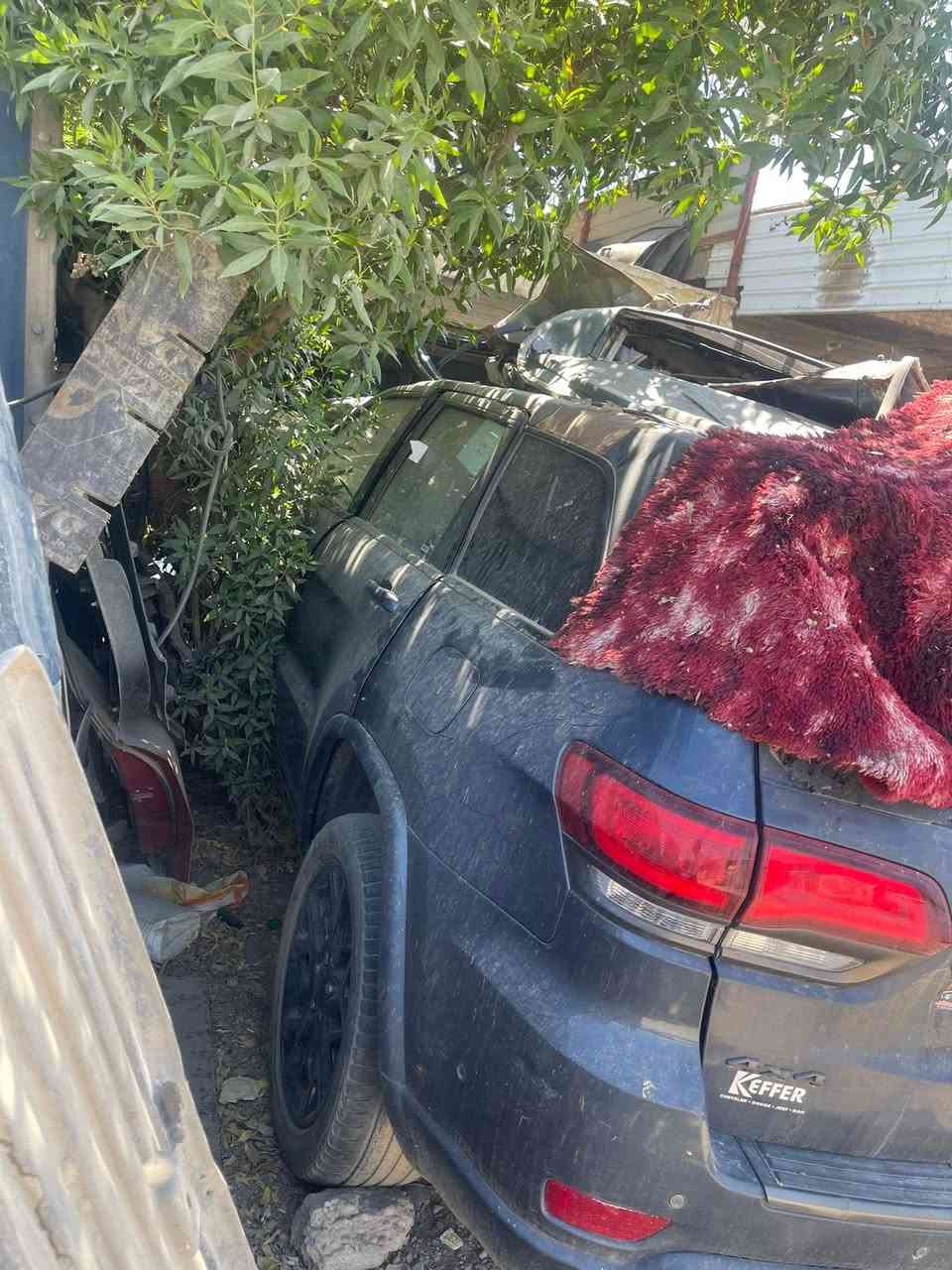 ‏جيب 21 رقم بغداد دولي مكانها بغداد سيارة مقلوبة مكينة جير سان السعر70 وبيها مجال ￼ وبيها مجال رقم الهاتف04341544￼077

