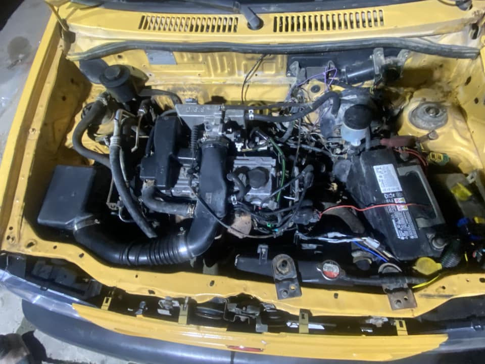 سايبة موديل 2013 بيهه شاصي معمر وخياسات ملكطة بس ماصابغهن سيارة من تايرات نظاف صدر كير مكينة خير من الله عليهه غرامات 400الف فقط على مشتري عارضهه 19عنوان بغداد بلديات ***********
